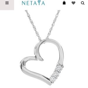 Netaya 10K white gold diamond heart necklace